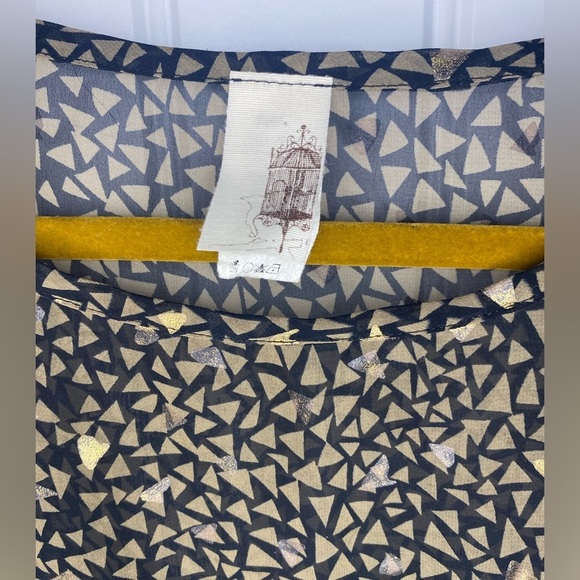 Anthropologie black and gold patterned blouse - Picture 2 of 7